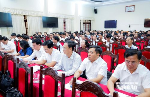 Các đại biểu tham dự hội nghị. Ảnh: Phạm Bằng