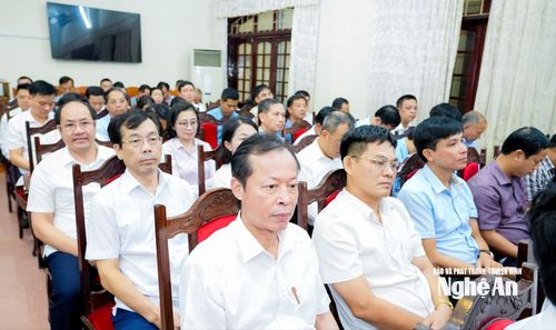 Các đại biểu tham dự hội nghị. Ảnh: Phạm Bằng