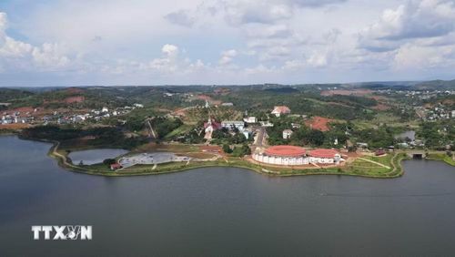 Dự án khu liên hợp bảo tàng, thư viện và công viên Đắk Nông đang được thi công hoàn thiện. (Ảnh: Hưng Thịnh /TTXVN)