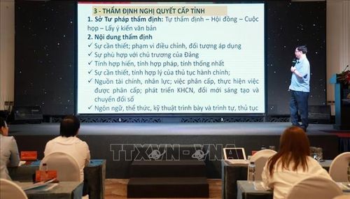 Quang cảnh hội nghị.