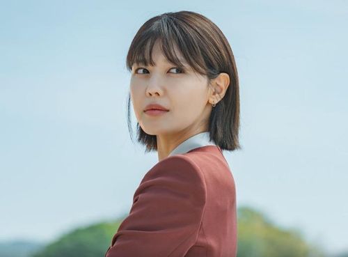 Cách đây chưa lâu, Sooyoung gây chú ý khi xác nhận đã chia tay nam diễn viên Jung Kyung Ho sau 14 năm gắn bó. 