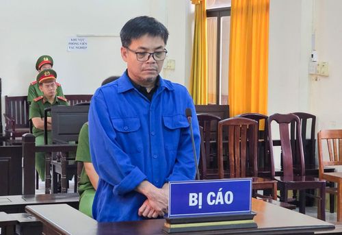 Bị cáo Phan Hoàng Đức. Ảnh: ÚT CHUYỀN