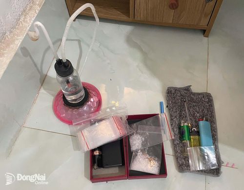 Tang vật thu giữ của các đối tượng. Ảnh: V.T