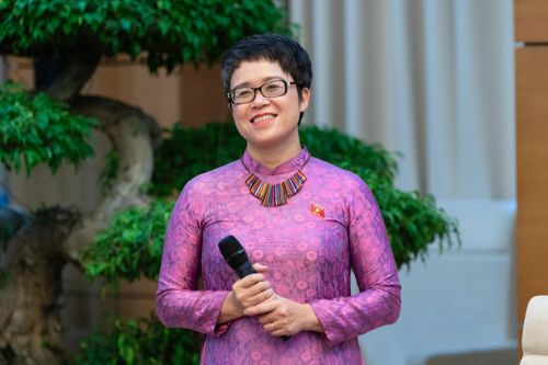 ĐBQH hoạt động chuyên trách tại Ủy ban Văn hóa và Xã hội Dương Minh Ánh phát biểu. Ảnh: Phạm Thắng