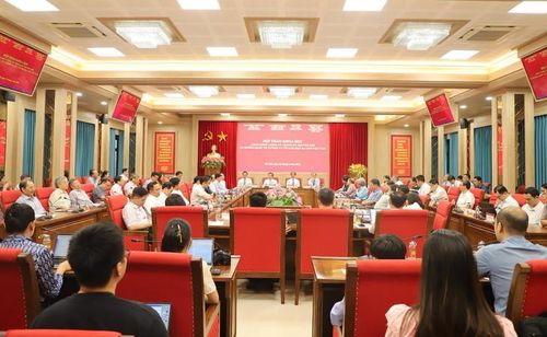Toàn cảnh hội thảo.