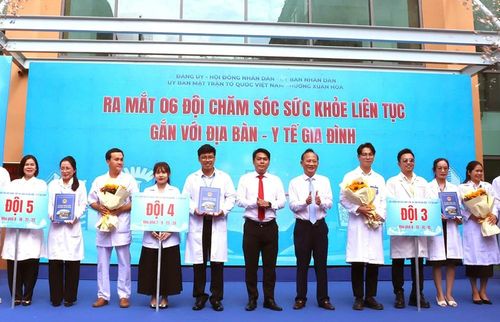 Một trong những “Đội chăm sóc sức khỏe liên tục gắn với địa bàn dân cư” đầu tiên của TP.HCM được ra mắt tại phường Xuân Hòa