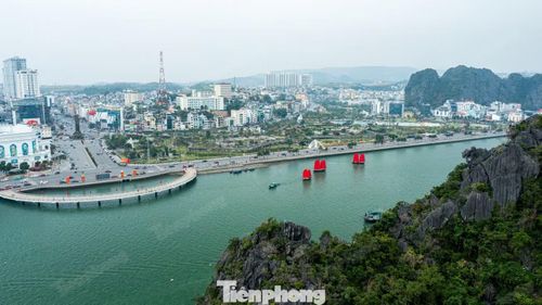 Di sản vịnh Hạ Long, Quảng Ninh.