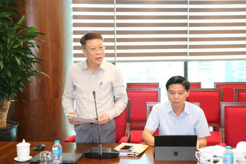 Ông Nguyễn Quốc Tuấn, Trưởng Ban Tổ chức - Nhân sự, Thường trực Hội đồng thi thợ giỏi Tập đoàn lần thứ 13 năm 2026 báo cáo kết quả tổ chức thi thợ giỏi cấp cơ sở năm 2026 và triển khai công tác tổ chức Hội thi thợ giỏi cấp Tập đoàn lần thứ 13. 