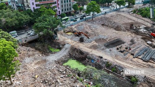 Nhiều mũi thi công được bố trí ở nhiều vị trí trên công trường, đồng loạt triển khai cùng lúc.