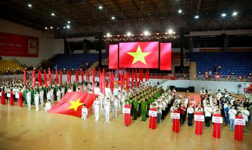 Các lực lượng tham gia tại lễ sơ duyệt.