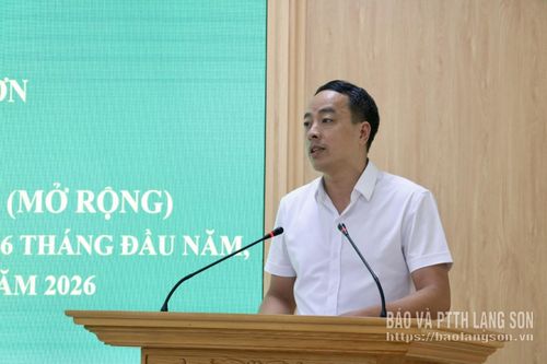 Lãnh đạo HND phường Đông Kinh tham luận tại hội nghị