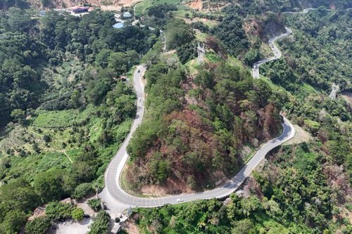 Ngành xây dựng tiếp tục quán triệt phương châm “4 tại chỗ”, sẵn sàng huy động lực lượng, phương tiện để xử lý nhanh các sự cố, bảo đảm các tuyến đường luôn thông suốt