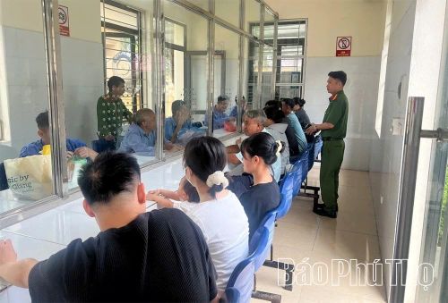 Cơ sở Cai nghiện số 2 tổ chức cho học viên thăm gặp gia đình.