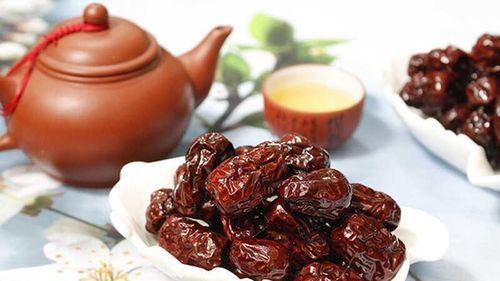 Táo đỏ, hay còn gọi là táo tàu, từ lâu đã được xem là một loại thực phẩm bổ dưỡng. Ảnh minh họa.