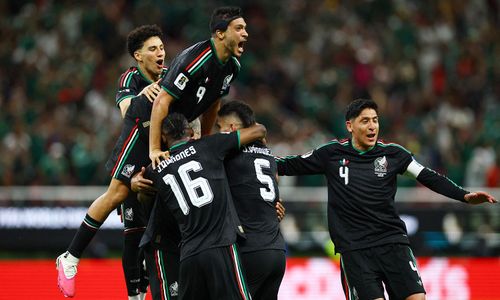 Mexico chắc suất đi tiếp sau 2 trận thắng. (Ảnh: Reuters)
