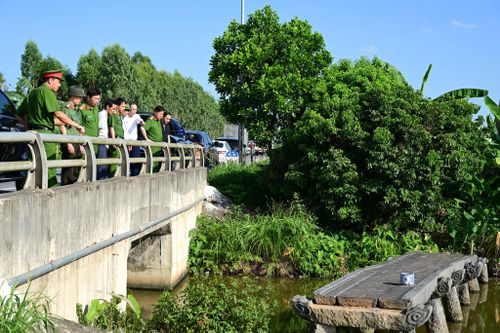 Cơ quan chức năng có mặt tại hiện trường xảy ra sự việc. Ảnh: Cơ quan Công an.