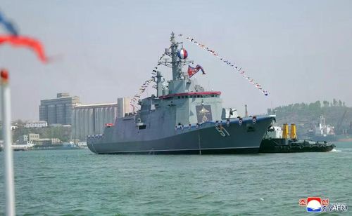 Yếu tố thú vị nữa trên tàu khu trục lớp Choe Hyun là việc lắp đặt ăng ten radar ở mũi và đuôi để dẫn đường cho tên lửa phòng không, cho thấy chiếc khu trục hạm sẽ sử dụng tên lửa dẫn đường bằng sóng vô tuyến, tương tự như loại trang bị cho tổ hợp Tor của Nga.