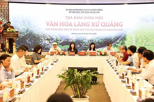 Quang cảnh tọa đàm khoa học "Văn hóa làng xứ Quảng - Giải pháp bảo tồn và phát huy giá trị trong kỷ nguyên mới"