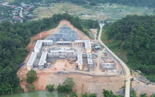 Dự án xây dựng Trường phổ thông nội trú liên cấp Tiểu học và Trung học cơ sở Thanh Thủy đã đạt 70% khối lượng công việc.