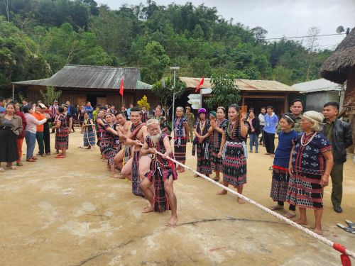  Văn hóa làng - Giá trị cốt lõi hình thành bản sắc văn hóa dân tộc. Ảnh: NGUYỄN CƯỜNG 