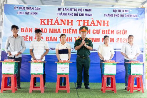 10 hộ dân trên địa bàn xã Bình Hiệp được hỗ trợ xây dựng nhà thuộc Điểm dân cư biên giới.