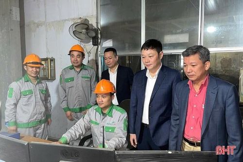  Thị trường việc làm tại địa phương đang có những thay đổi tích cực. Ảnh Kiều Minh 
