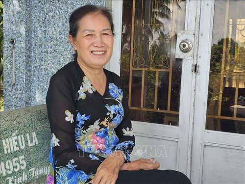 Ở tuổi 72, bà Bùi Thị Triếu đã có hơn 30 năm gắn bó với công tác địa phương.