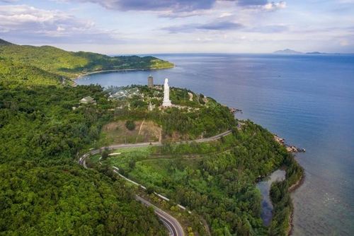 Cảnh đẹp Đà Nẵng - nơi biển xanh gặp núi non