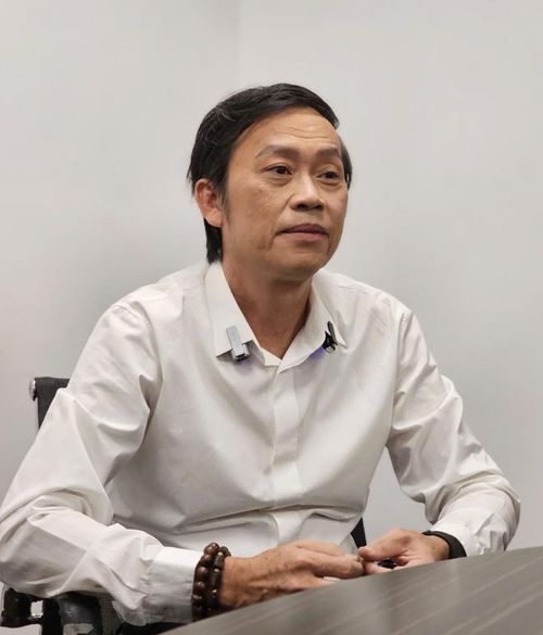 Hoài Linh hái "quả ngọt" với series phim điện ảnh Làm Giàu Với Ma.