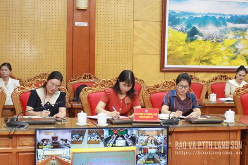 Các đại biểu dự hội nghị tại điểm cầu tỉnh Lạng Sơn