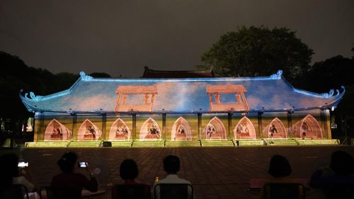 Chương trình “Tinh hoa đạo học” tại Văn Miếu - Quốc Tử Giám được kết hợp giữa công nghệ trình chiếu 3D Mapping, âm thanh, ánh sáng và nghệ thuật kể chuyện.
