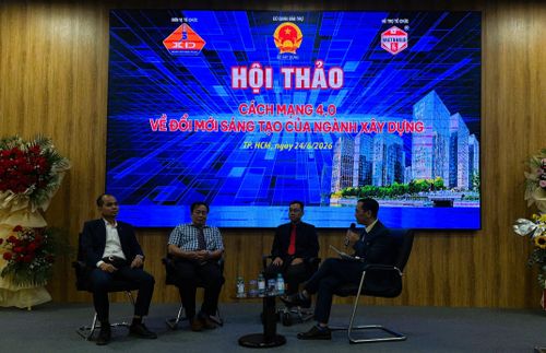 Các chuyên gia thảo luận về chuyển đổi số, ứng dụng AI trong ngành Xây dựng tại hội thảo "Cách mạng 4.0 về đổi mới sáng tạo của ngành Xây dựng".
