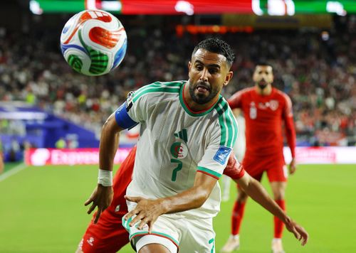  Cả Algeria và Áo đều có toan tính trước lượt cuối. Ảnh: Reuters. 