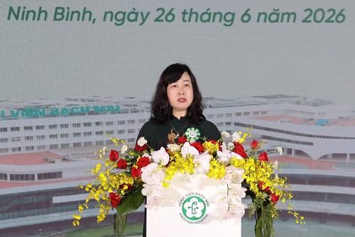 Bộ trưởng Y tế Đào Hồng Lan phát biểu tại buổi lễ.