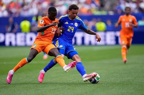 Curacao (áo xanh) ngẩng cao đầu dù xếp chót bảng E phải sớm nói lời chia tay World Cup 2026.