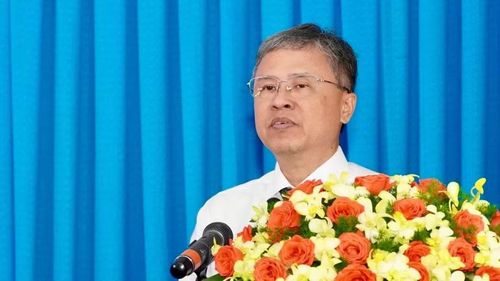 Ông Trần Hòa Nam - Phó Chủ tịch UBND tỉnh Khánh Hòa phát biểu.