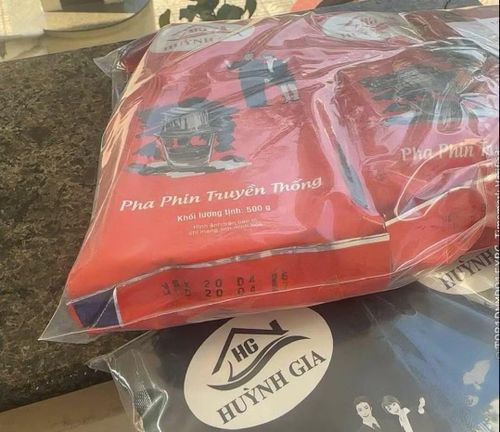 Sản phẩm cà phê giả mang tên "Huỳnh Gia - pha phin truyền thống". Ảnh: CACC.