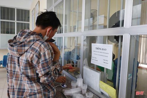 Bệnh nhân điều trị nghiện bằng Methadone tại Trung tâm CDC Hà Tĩnh.