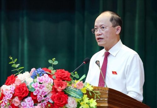 Ông Nguyễn Hồng Lĩnh, Chủ tịch HĐND tỉnh Hà Tĩnh bế mạc kỳ họp.