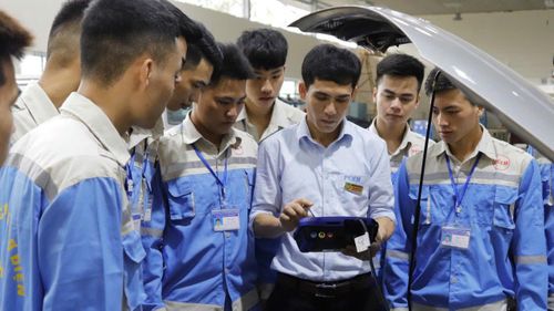 Bên cạnh bộ pin, hệ thống điện cao áp trên xe điện và xe hybrid cũng là khu vực người dùng không nên tự ý can thiệp. Ảnh: NVCC.
