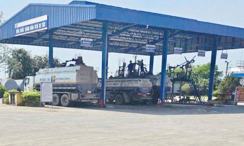 Bến xuất xăng dầu của Công ty trách nhiệm hữu hạn một thành viên Petrolimex Bắc Ninh.