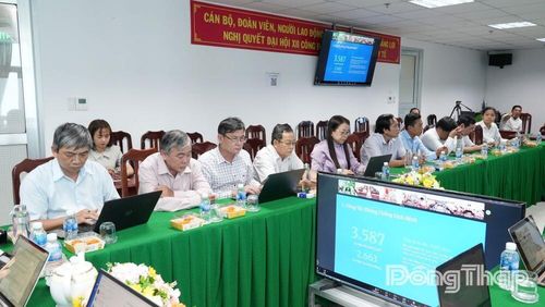 Quang cảnh các đại biểu dự hội nghị tại điểm cầu chính