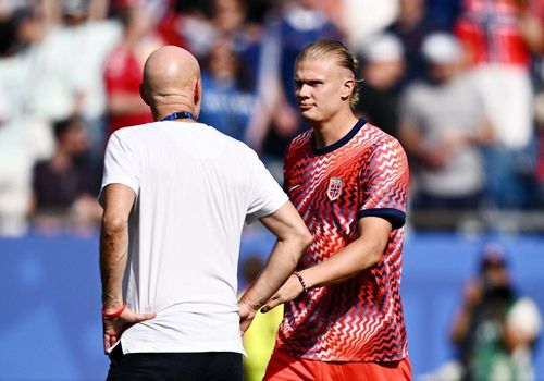  HLV Solbakken chọn giữ sức cho Haaland trước vòng 32 đội World Cup 2026. 