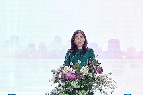 Đồng chí Đặng Hương Giang, Giám đốc Sở Du lịch thành phố Hà Nội phát biểu khai mạc. Ảnh: Phạm Tuấn Anh - TTXVN