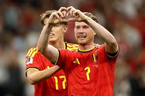  Kevin De Bruyne trở thành cầu thủ lớn tuổi nhất từng ghi bàn cho đội tuyển Bỉ tại một kỳ World Cup. (Ảnh: FIFA) 