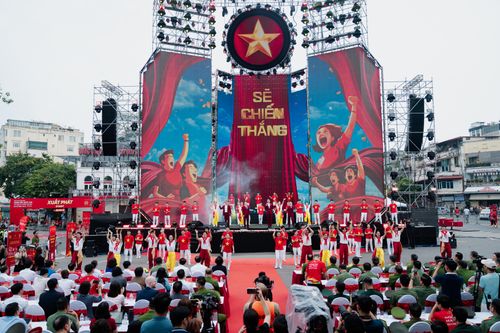  Quang cảnh lễ phát động. Ảnh: HUY HÀ 