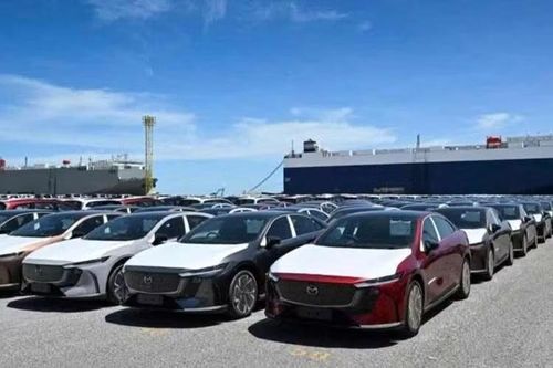 Xe được nhập khẩu nguyên chiếc từ Trung Quốc, bán ra tại Thái Lan với 2 phiên bản là Premium và Exclusive. Giá bán dao động từ 1,169 - 1,199 triệu baht (tương đương khoảng 935-959 triệu đồng). Đây là mẫu sedan hạng D được Mazda phát triển trên nền tảng EPA của Changan - một trong những đối tác Trung Quốc của hãng.