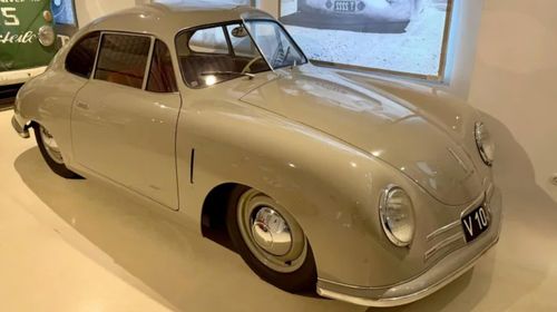 Porsche 356/2: Một trong 52 chiếc Porsche đầu tiên.