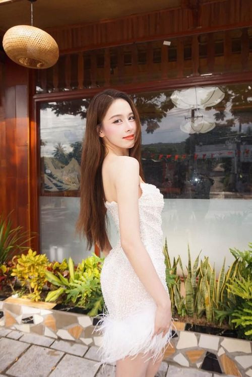 Vẻ đẹp ngọt ngào, cuốn hút của Á hậu Ngọc Hằng trong bộ ảnh mới. (Nguồn: FBNV)