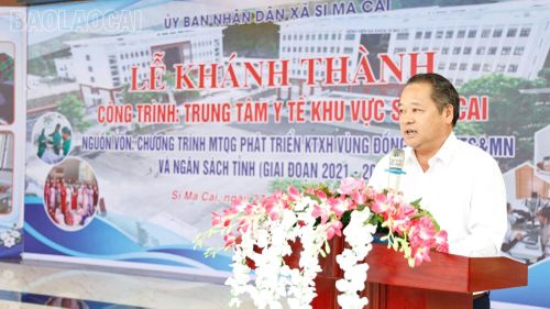 Đồng chí Lý Bình Minh - Ủy viên Ban Chấp hành Đảng bộ tỉnh, Phó Chủ tịch HĐND tỉnh phát biểu tại lễ khánh thành.